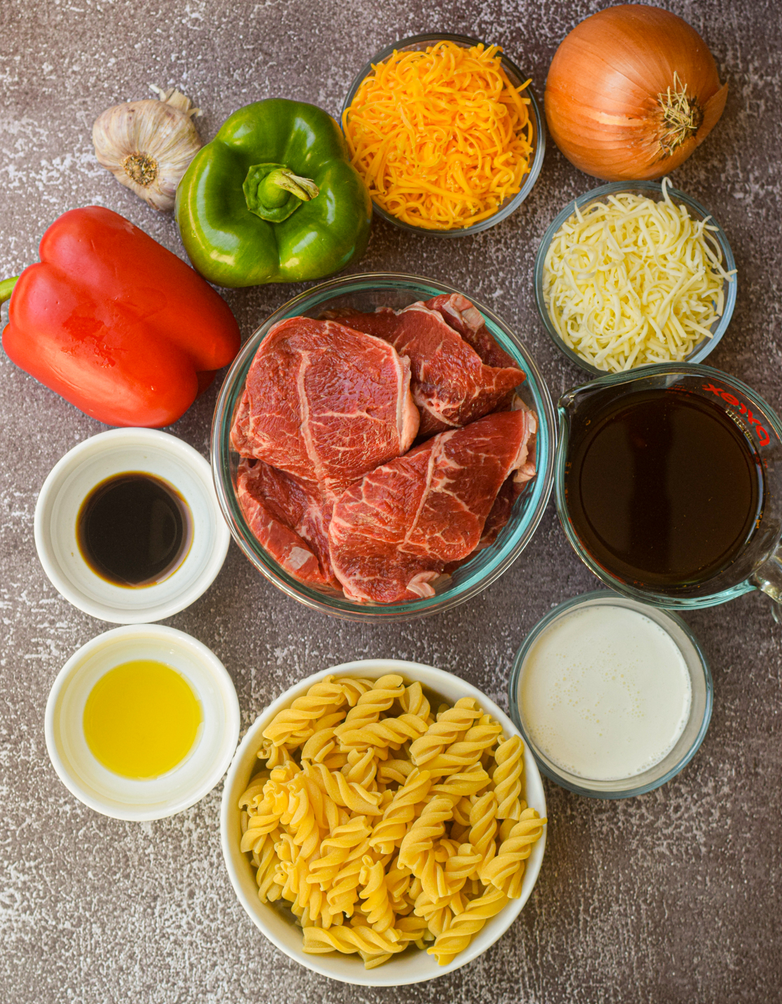 philly cheesesteak pasta ingredients